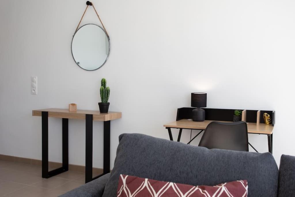 L17 Arenas Suite 3 Balconies 5Mins To The Sea Nisa Exterior foto