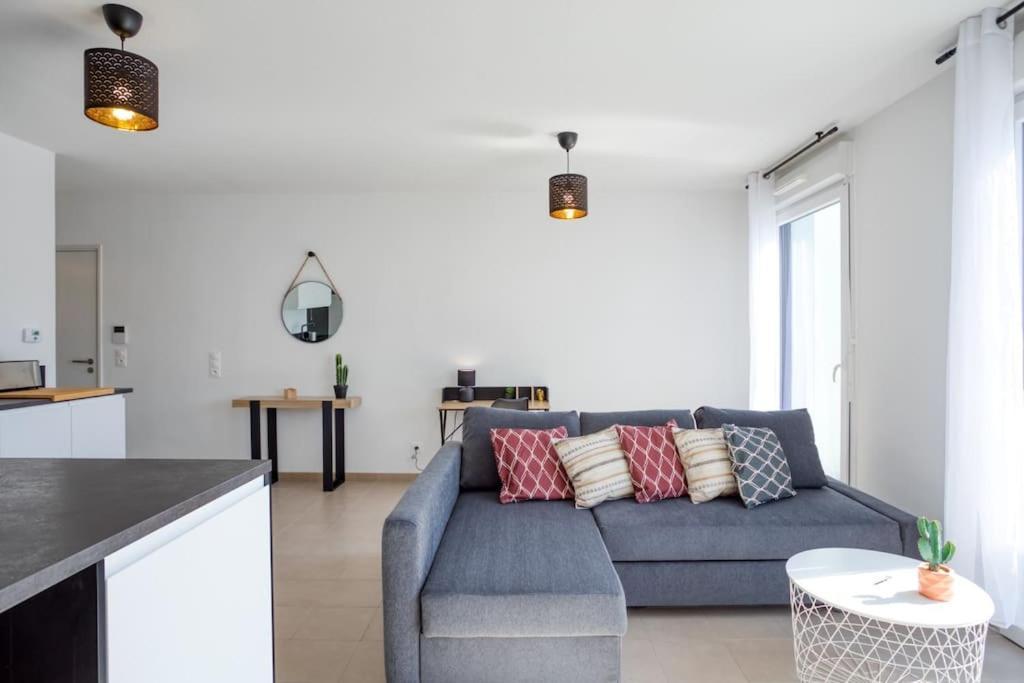 L17 Arenas Suite 3 Balconies 5Mins To The Sea Nisa Exterior foto