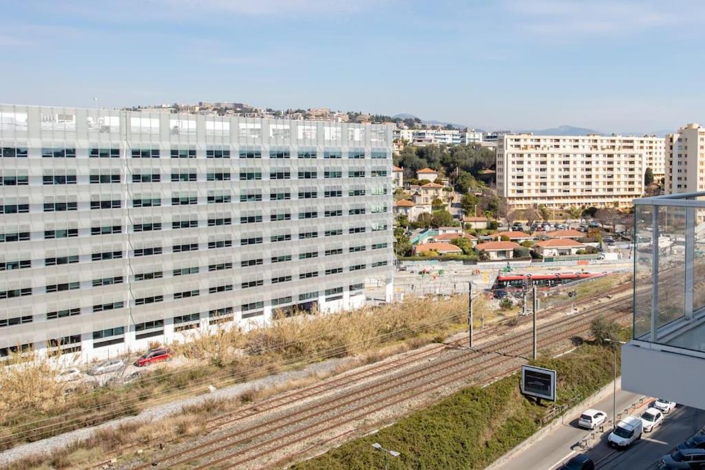 L17 Arenas Suite 3 Balconies 5Mins To The Sea Nisa Exterior foto