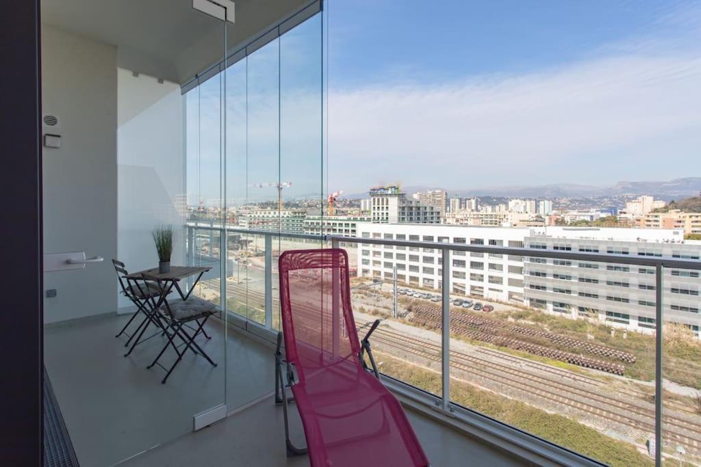 L17 Arenas Suite 3 Balconies 5Mins To The Sea Nisa Exterior foto