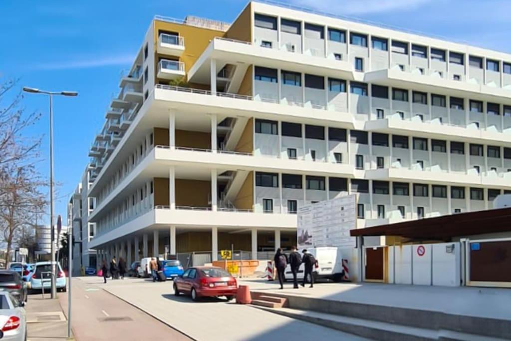 L17 Arenas Suite 3 Balconies 5Mins To The Sea Nisa Exterior foto